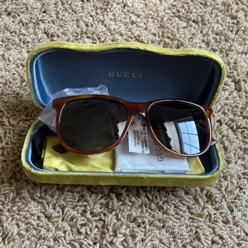 Gucci GG0263S unisex sunglasses NWT